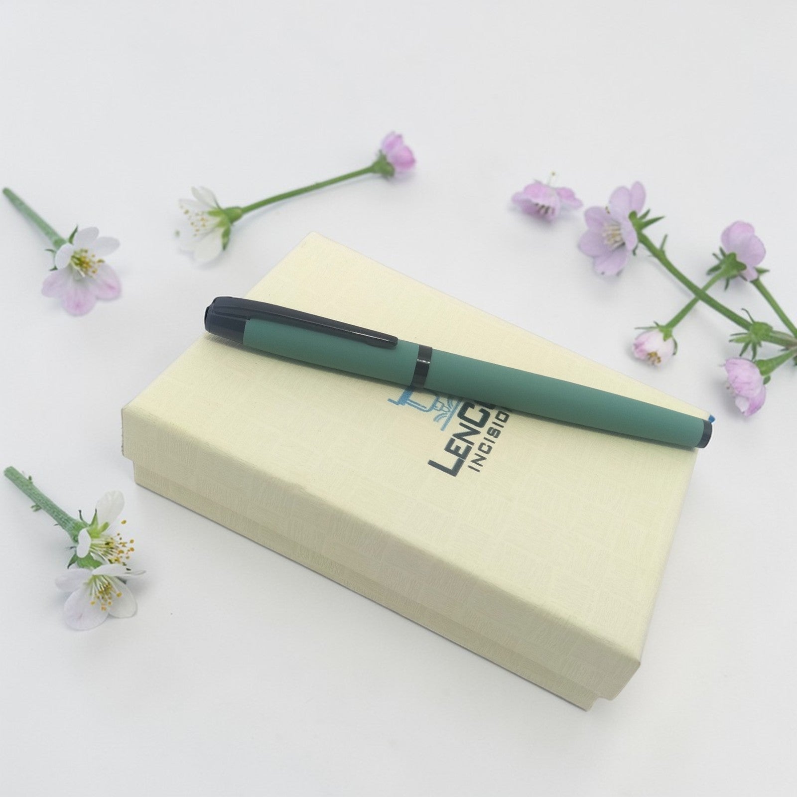 Penna Stilografica con Nome Inciso - Regalo Personalizzato con  Astuccio Regalo anniversario