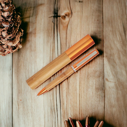 Penna a Sfera in Bamboo e Metallo Arancio con Incisione Personalizzata sul Tappo