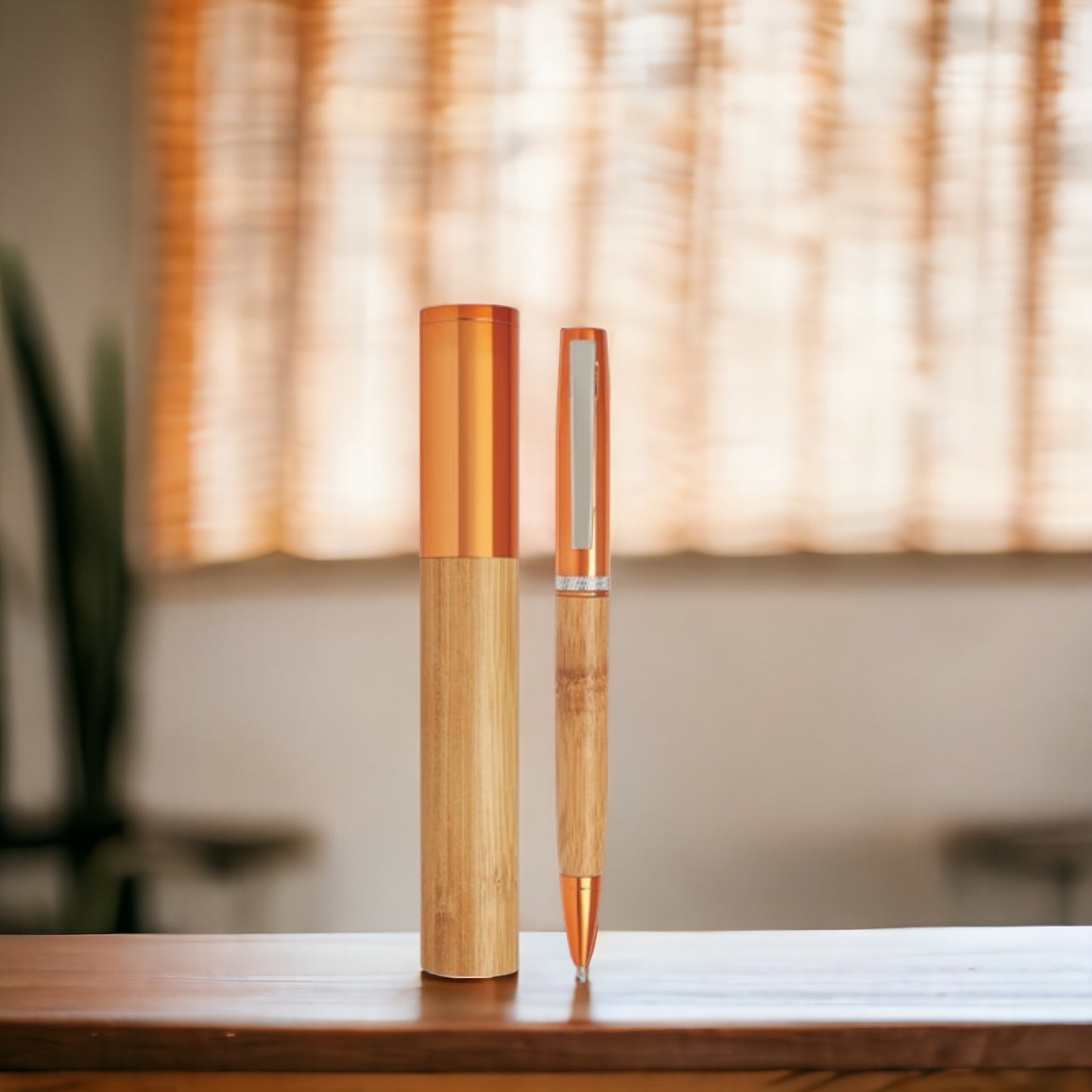 Penna a Sfera in Bamboo e Metallo Arancio con Incisione Personalizzata sul Tappo