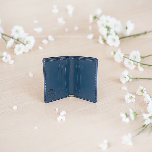 Portafoglio Mini per Uomo in Vera Pelle Artigianale – Slim e Compatto "Blu Mare"