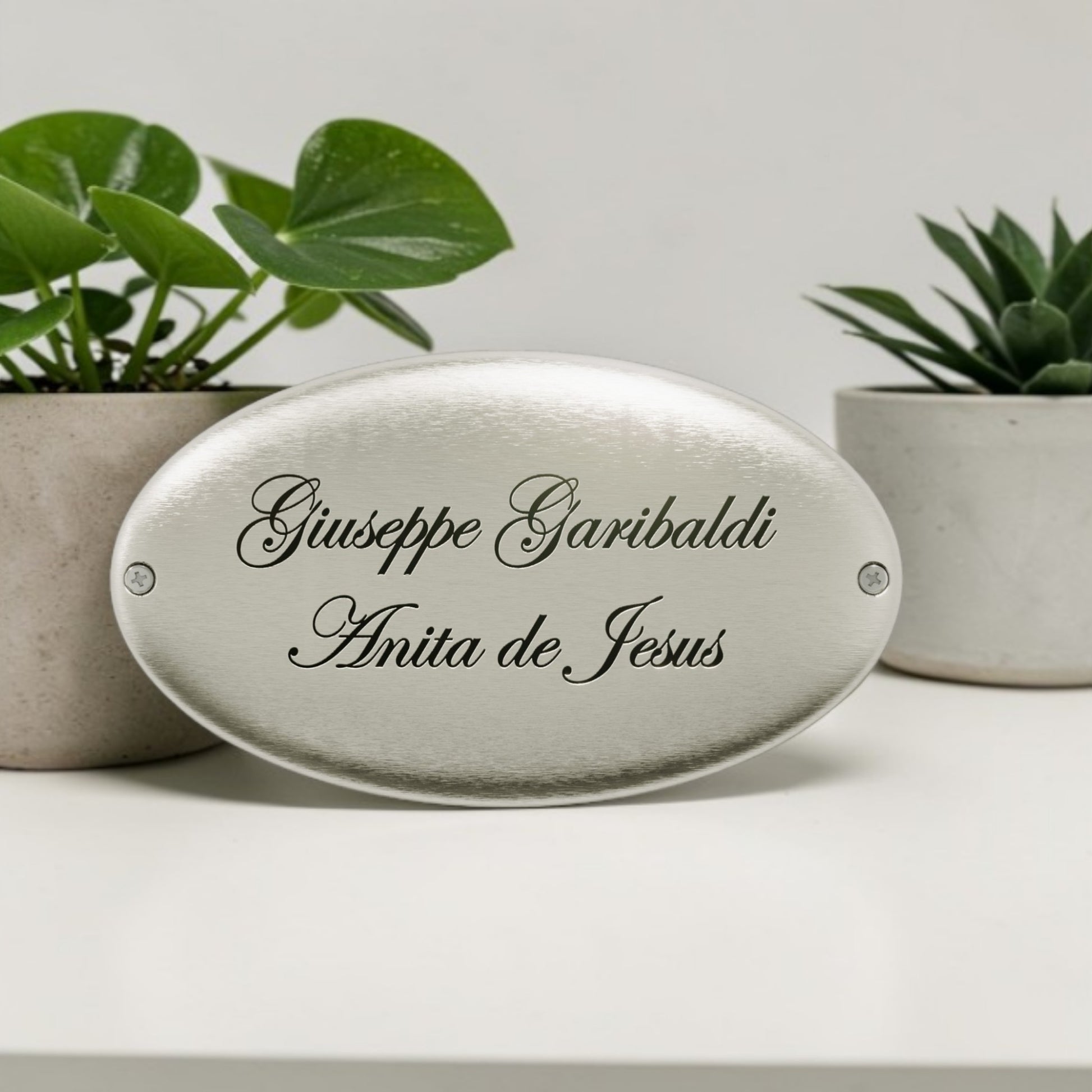 Targa Ovale in Ottone Effetto Acciaio Fuori Porta