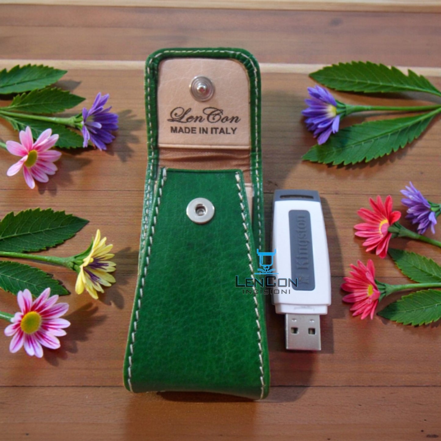 Portachiavi Multiuso Verde in Vero Cuoio – Organizer USB e Telecomando – Made in Italy